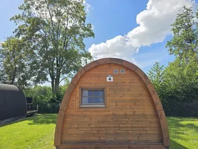  04 Premium Camping Pod "Oland"