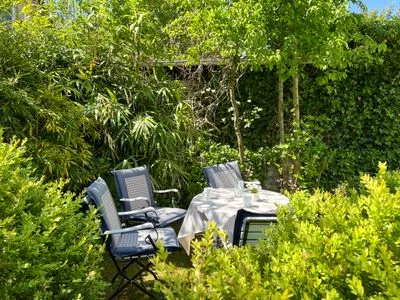 Garten Ferienwohnung für 4 Personen am Borbyer Ufer mit zwei Sonnenterrassen