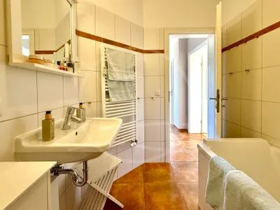 Badezimmer mit Waschbecken  Glebbe 17 - Wohnung 3