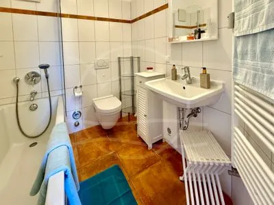 Badezimmer mit Badewanne  Glebbe 17 - Wohnung 3