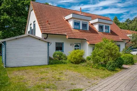 Hausansicht Ferienpark Freesenbruch Doppelhaushälfte 11 - Windflüchter