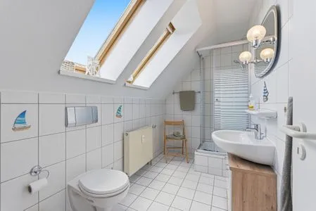 Bad mit Dusche und WC  Ferienwohnung Seepferdchen
