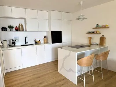 Küche / Küchenzeile FeWo Fontane - Kamin, Sauna, Meerblick, Badeteich