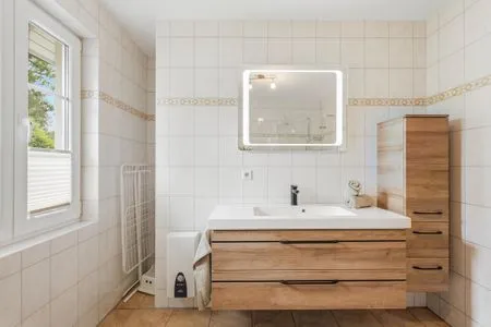 Badezimmer mit Dusche  Haus Sabine - EG