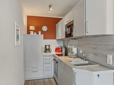 Küche / Küchenzeile Residenz Meeresbrandung Nr. 28