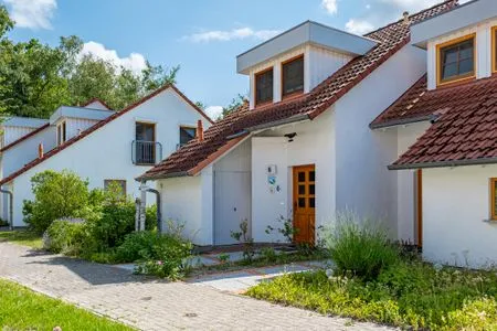 Hausansicht Ferienpark Freesenbruch Reihenhaus 6 - Delfin