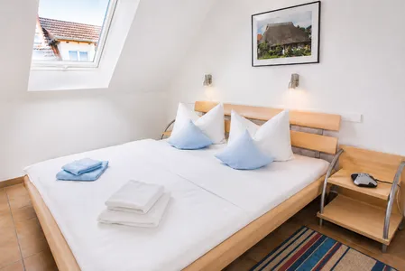 2. Schlafzimmer mit Doppelbett Residenz am Strand Wohnung 1-16