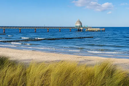 Seebrücke Zingst mit Tauchgondel Residenz am Strand Wohnung 1-16
