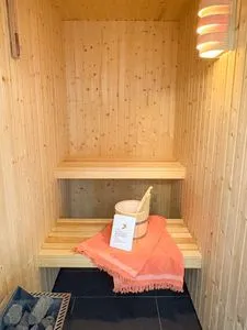 Bad mit eigener Sauna Inselblick (E014)