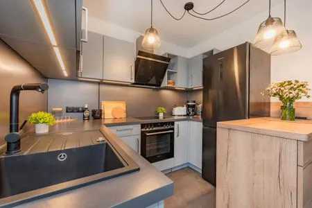 Küche / Küchenzeile Ferienhaus Wiesenblick mit Kamin, Terrasse, Badewanne und Dusche