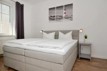 Schlafzimmer Haus Usedom App. MeeresSpiegel mit Terrasse und nur 350 m zum Strand