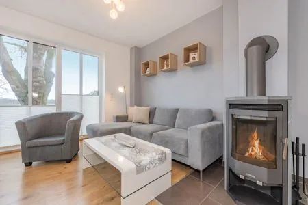 Kamin-/Ofen Ferienhaus Anemone mit Kamin und großer Sonnenterrasse
