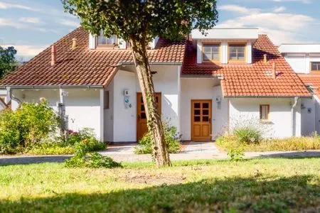 Hausansicht Ferienpark Freesenbruch Reihenhaus 6a - Möwe