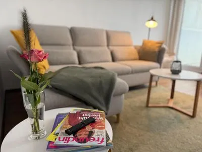 Wohnzimmer Ferienwohnung im Haus Strandstr.22 Hoja App. 63/ TG Platz Nr. 105  obere Ebene