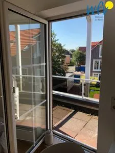 Blick raus zum Balkon Haus Solaris Ferienwohnung Lüttje Koje