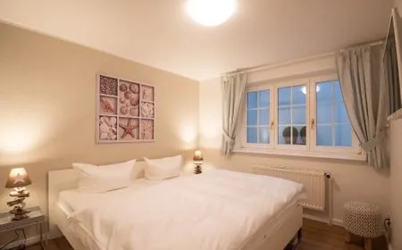 Schlafzimmer SylterPferdchen, Landhaus Köövenhüs