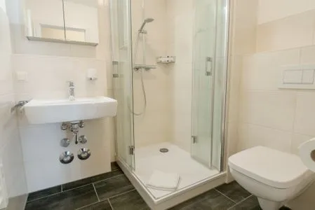 Badezimmer mit Dusche Residenz am Strand Wohnung 2-33