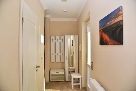 Eingangsbereich/Flur mit Garderobe Logierhaus Friedrich WE 3 - "Klaas Störtebecker"