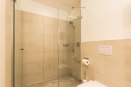 Badezimmer mit Dusche Logierhaus Friedrich WE 10 - "Muschelsucher"