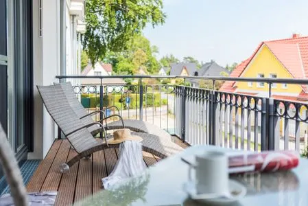 Balkon mit Relaxliegen Logierhaus Friedrich WE 10 - "Muschelsucher"