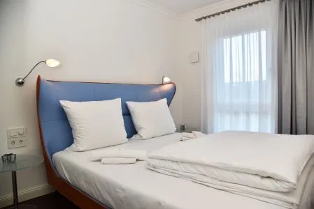 Schlafzimmer mit Doppelbett Logierhaus Friedrich WE 13 - "Bernsteinglück"