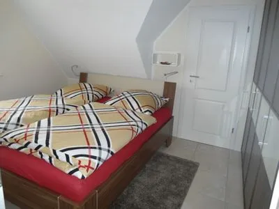 Schlafzimmer mit Doppelbett Kavelweg 9 Kavelweg 9 Whg 4 - Pier 12