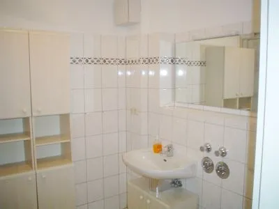 Badezimmer mit Dusche Parkresidenz am Hafen Wohnung HF 32