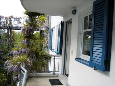 Eingangstür  Appartementhaus Boddenblick - "Möwe"