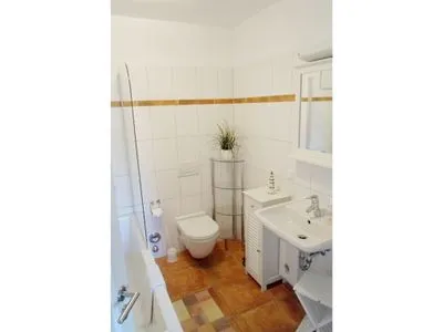 Badezimmer mit Badewanne  Glebbe 17 - Wohnung 3