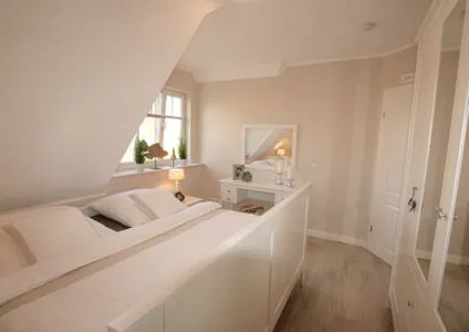 Schlafzimmer mit Doppelbett Neue Reihe Neue Reihe 28 - Wohnung Kleine Auszeit