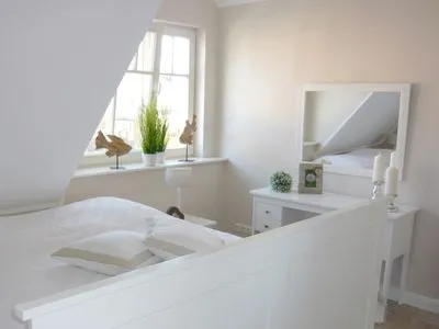 Schlafzimmer mit Doppelbett Neue Reihe Neue Reihe 28 - Wohnung Kleine Auszeit