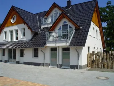 Hauptansicht Hafenstrasse 15 in Prerow Wolkenglanz in Prerow