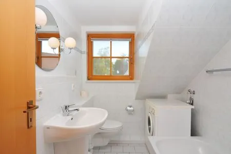 Badezimmer mit Badewanne Ferienpark Freesenbruch Reihenhaus 8c - Kleiner Krake