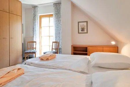 Schlafzimmer mit Doppelbett Ferienpark Freesenbruch Doppelhaushälfte 10 - Lieblingsplatz