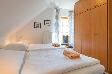 Schlafzimmer mit Doppelbett Ferienpark Freesenbruch Doppelhaushälfte 10 - Lieblingsplatz
