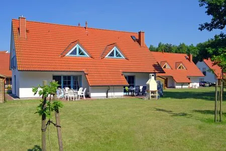 Hausansicht Ferienpark Freesenbruch Doppelhaushälfte 11a - Schwalbennest