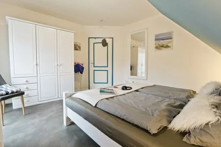 Schlafzimmer mit Doppelbett Ferienpark Freesenbruch Doppelhaushälfte 11a - Schwalbennest