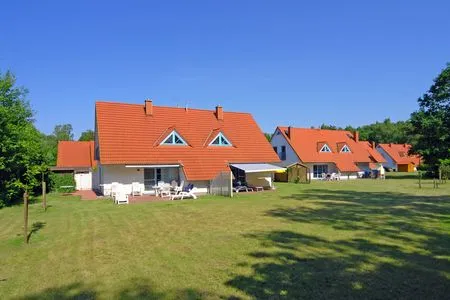 Hausansicht Ferienpark Freesenbruch Doppelhaushälfte 12 - Sommerlust