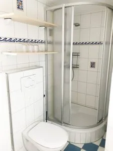 Badezimmer im Bungalow Frisia 2 in Norddorf auf Amrum Haus Frisia Bungalow Frisia 2