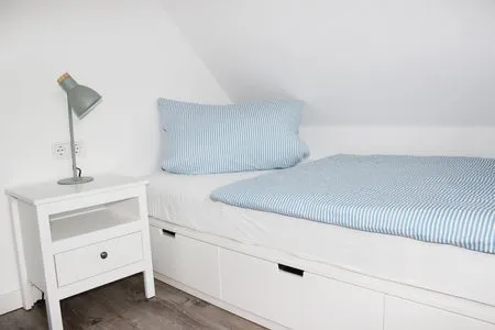 Schlafzimmer 2 in der Ferienwohnung Frisia 4 in Norddorf auf Amrum Haus Frisia Ferienwohnung Frisia 4