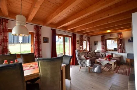 Wohnzimmer Gamsbock - Feriendorf Via Claudia Haus 59