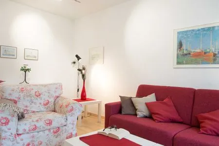 Wohnzimmer (MEI77) Ferienwohnung "Zimmermann" F***