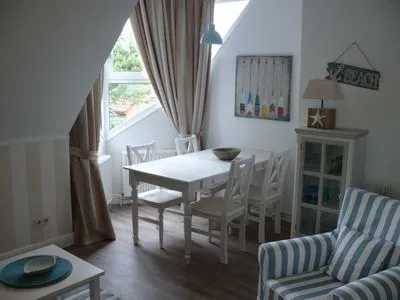 Wohnzimmer (WIK 7a) Ferienwohnung "Topp 1"