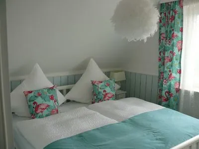 Schlafzimmer (WIK 7b)  Ferienwohnung "Topp 2"