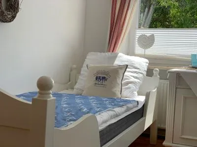 Schlafzimmer Ferienwohnung für 4 Personen am Borbyer Ufer mit zwei Sonnenterrassen