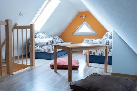 offenes Schlafzimmer mit zwei Einzelbetten  Haus Sabine - OG