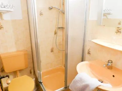 Badezimmer Haus *Üüs Aran* Ferienwohnung *Üüs Aran 5*