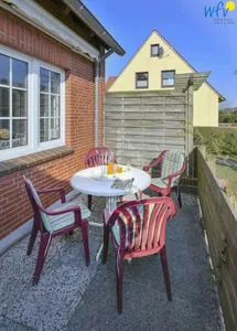 Terrasse Familienhaus im Dorfgroden 27 Ferienwohnung Kompass