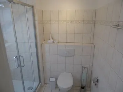 Badezimmer mit Dusche Residenz am Strand Wohnung 2-36