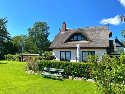 Groß Stresow - Irmi´s Kate - Ferienhaus und Doppelhaushälfte mit großem Garten